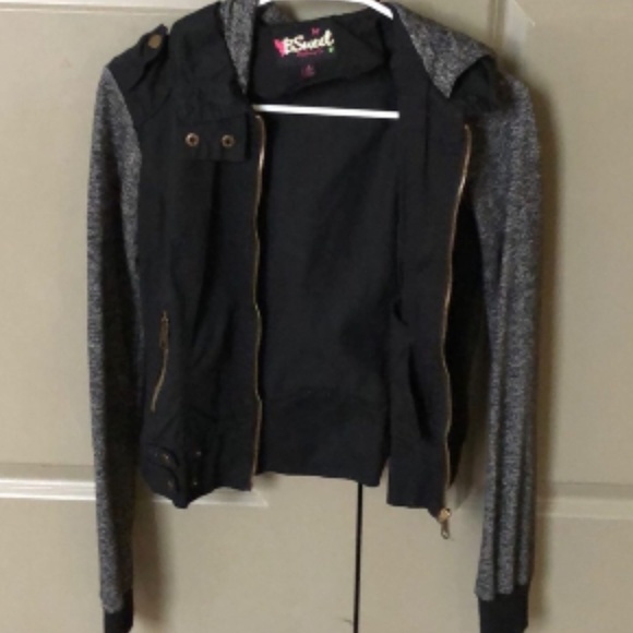 Edgy jacket - Picture 2 of 2